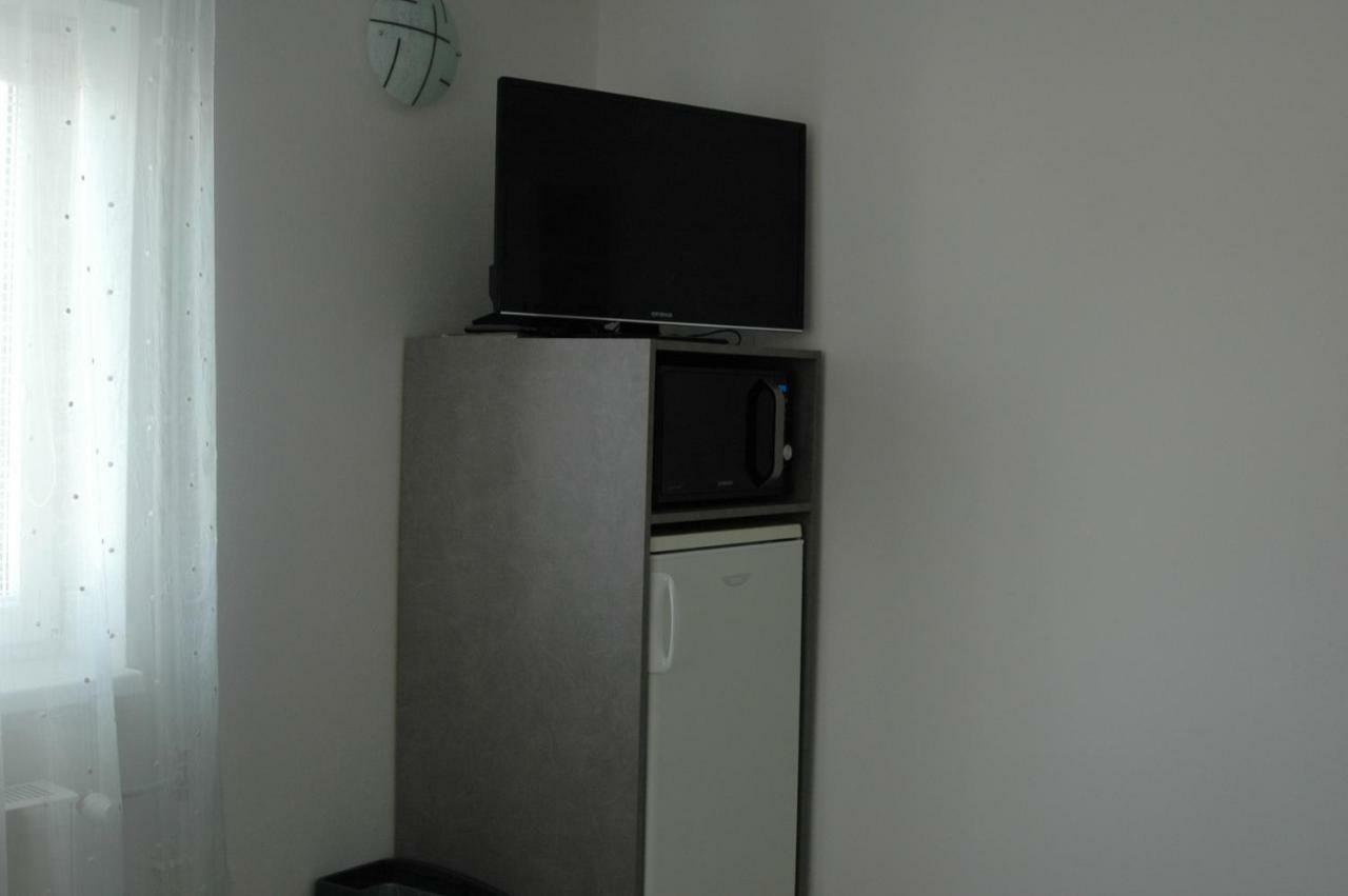 Dunajská StredaApartman Timeaアパートメント エクステリア 写真